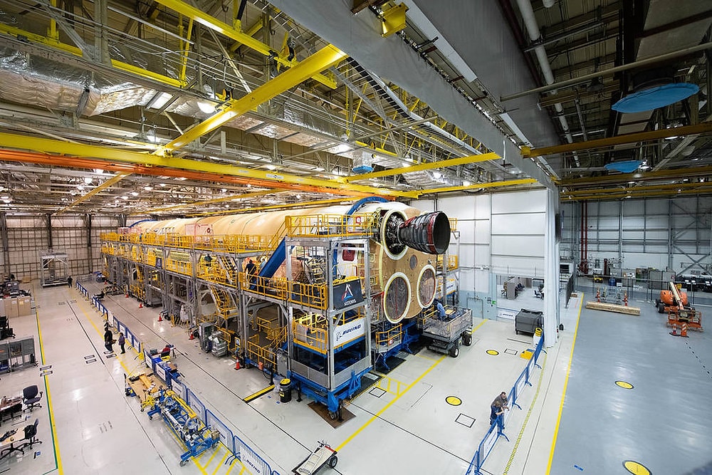 NASA Begins Attachment of First RS-25 Engines to SLS Artemis I