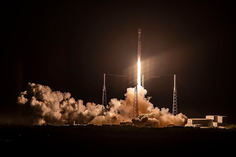 SpaceX completes first RideShare mission with Starlink launch