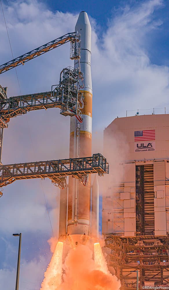 ULA successfully launches their Delta Medium rocket for the last time
